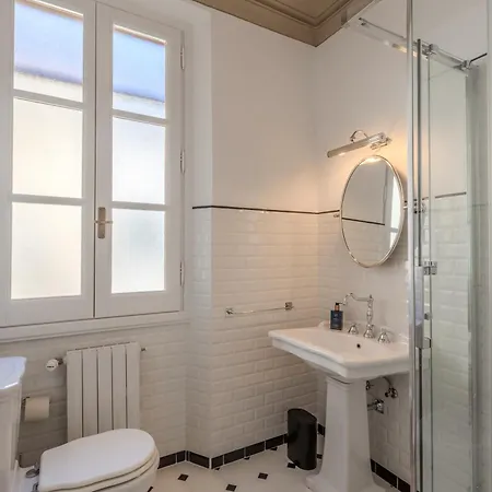 Stanze Guelfe 3* فلورنس