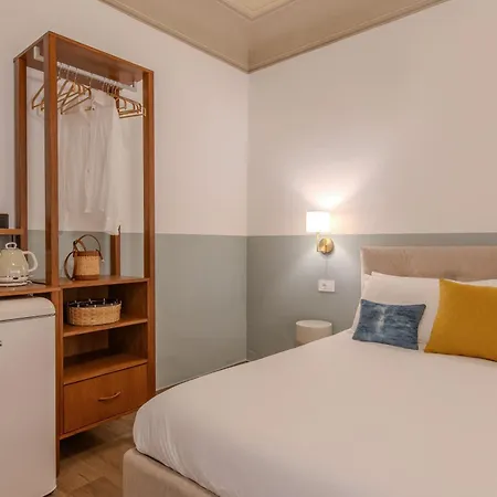 Stanze Guelfe 3* فلورنس