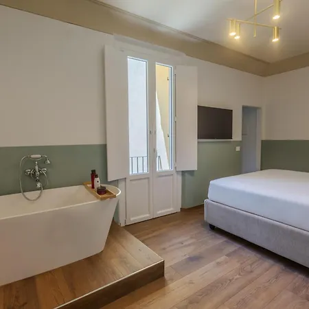 Stanze Guelfe 3* فلورنس